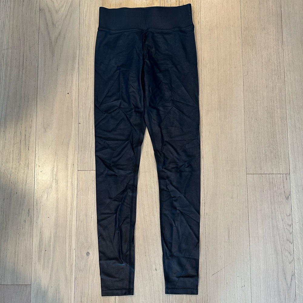 Carbon38 Black Takara leggings